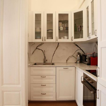 Heart In The Old Town Apartment Bratislava Luaran gambar